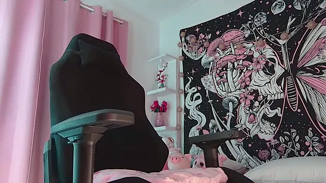 Saturn1a's Live XXX Chat