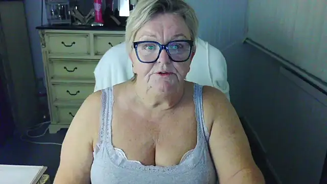 Živý XXX chat BridgetBlueEyes