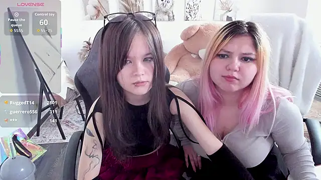 XXX chat uživo modela Elainebeness