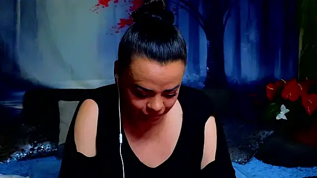 ElizabethEven 即時 XXX 聊天