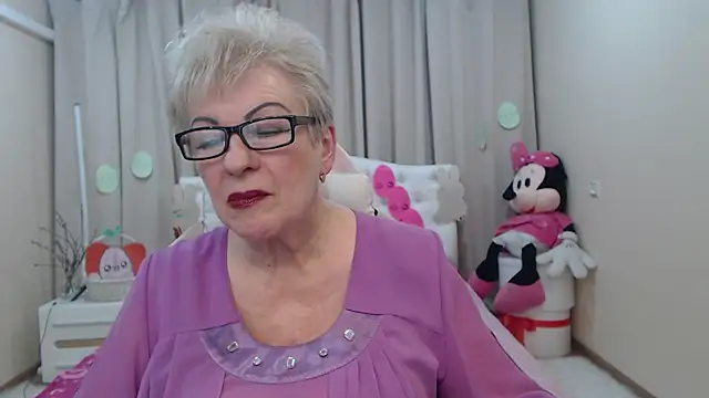 KayleSmoll Chat XXX in diretta