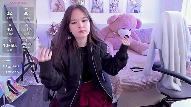 Elainebeness 即時 XXX 聊天