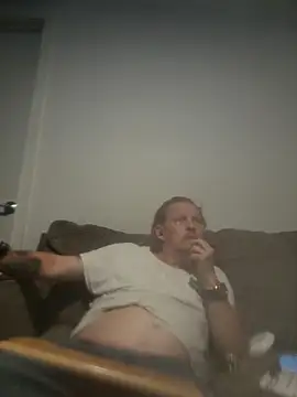 yourMasterisBored élő XXX-chatje