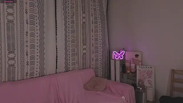 CarmaOlen 现场XXX聊天