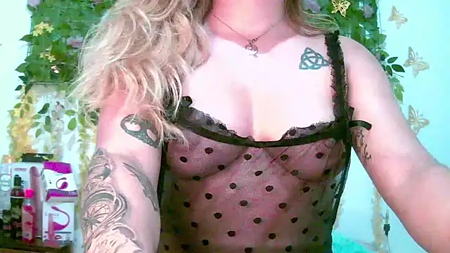 Crysrus Live XXX-chat