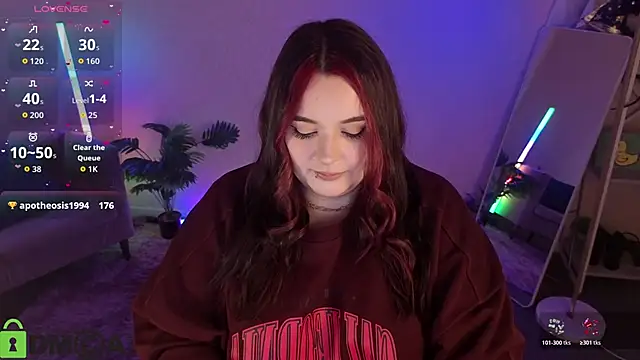 Mia_R0ss Show in webcam