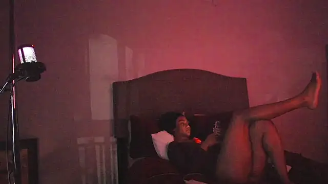 yiauana's Live XXX Chat