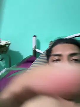 Chemo1233: διαδικτυακό σόου στην κάμερα