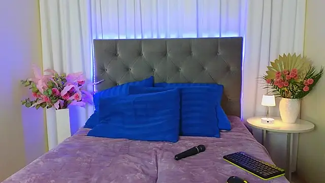 Czat XXX na żywo – Ariana_Petite