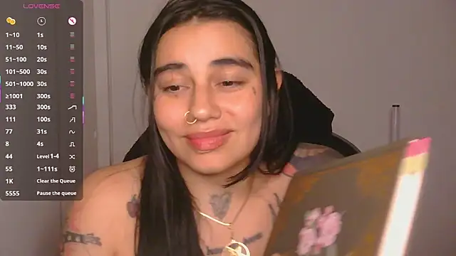 แชท XXX สดของ val_bardot