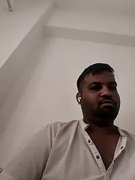 vinay_smalldick Adlı Modelin Web Kamerası Şovu