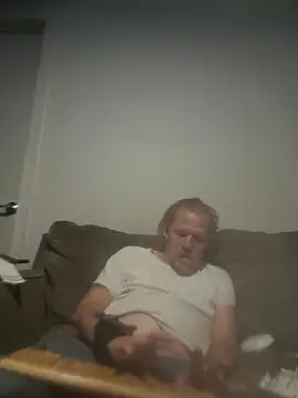 yourMasterisBored Chat XXX in diretta