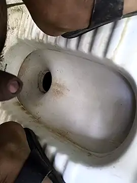 Rocky_pune Show in webcam