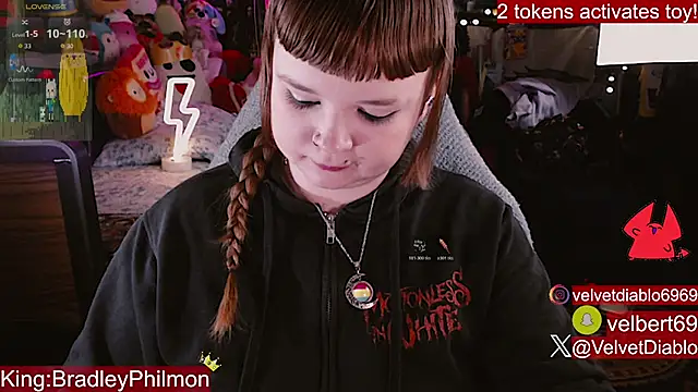 VelvetDiablo 라이브 XXX 채팅