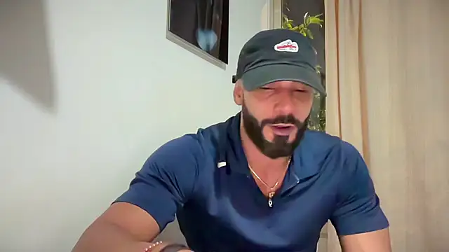 romeolovedark's Live XXX Chat