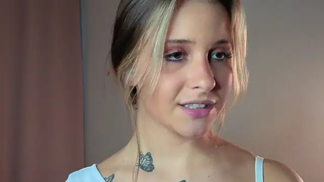 LoveSeekins' Live XXX Chat