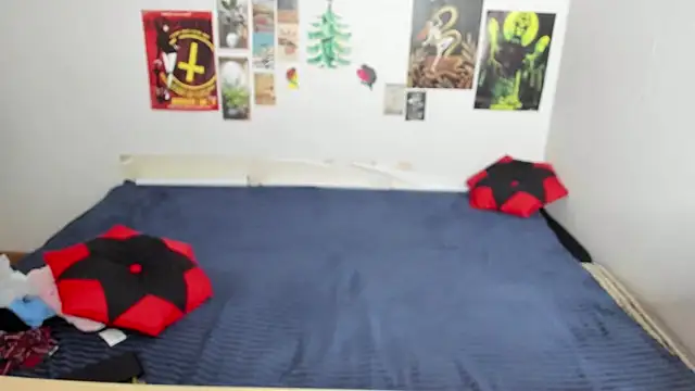 Cattie_w_'s Live XXX Chat