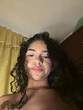 Chat XXX en directo de Evviiee_