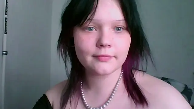 abbey-BAT Webcam-Show