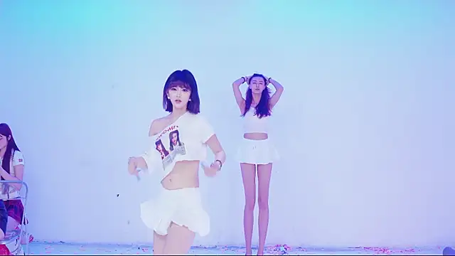 Luckygirls-339 Webcam show