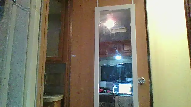 Pokazy przed kamerką – hotuncut1