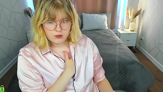 luna_c0ra Chat XXX live