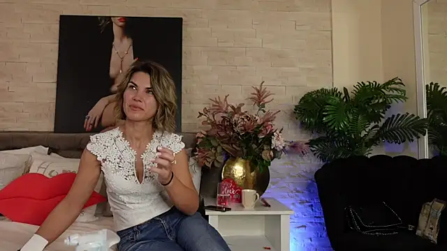 FeliciaKrige Adlı Modelin Web Kamerası Şovu