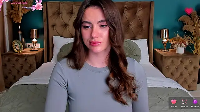 CalyMoon live XXX chat