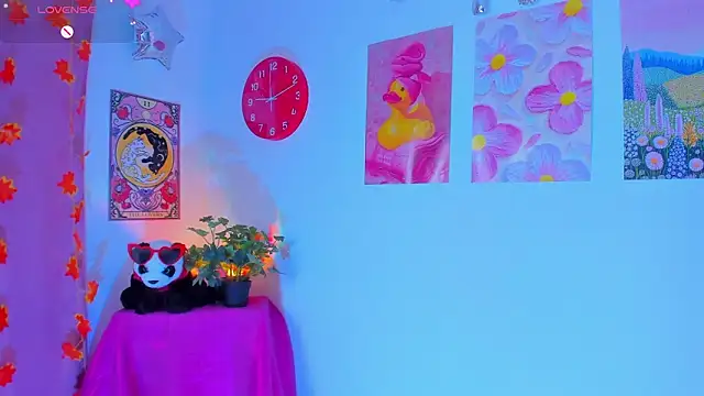 Онлайн чат XXX naharasoller