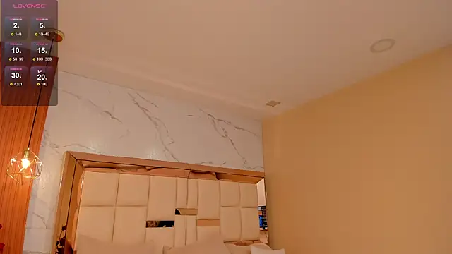 แชท XXX สดของ julieta_rosee