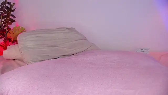 hot_booty_ Adlı Modelin Canlı XXX Sohbeti