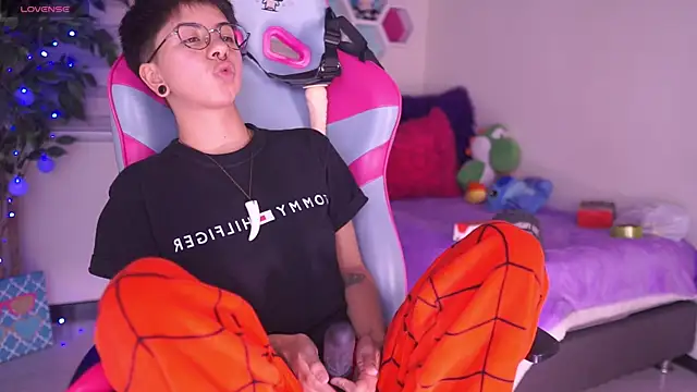 Chat XXX en directo de tommy_blue