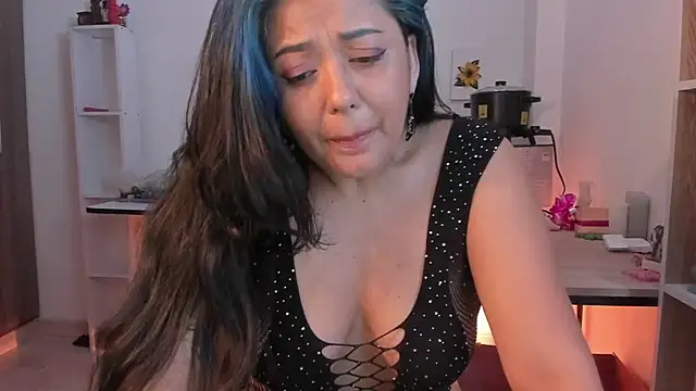 Chat XXX en directo de LauraToro_