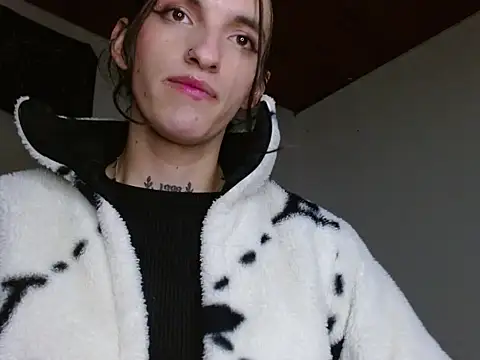 Scarlett_crastrawberry's Webcam Show