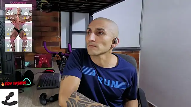 Chat XXX ao vivo de Marck_Muscle