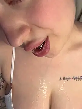 Živý XXX chat KellyMoors