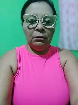 Amarantha25 live XXX chat