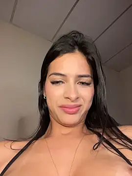 violetta-brown1's Live XXX Chat