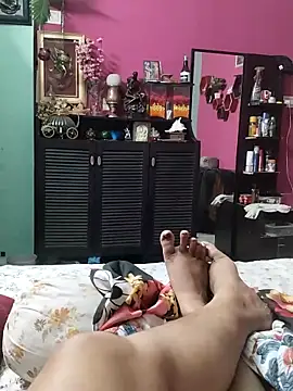 pinkisaha75's Webcam Show