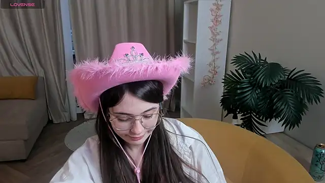 Онлайн чат XXX LareeGuzzo