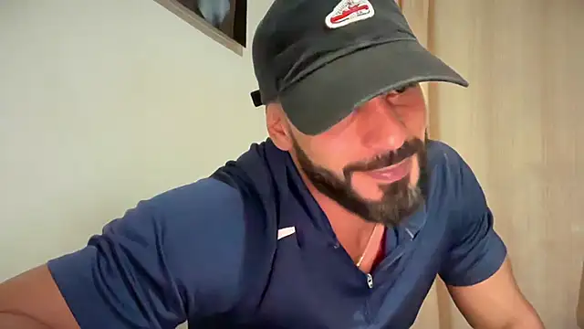 romeolovedark Adlı Modelin Canlı XXX Sohbeti