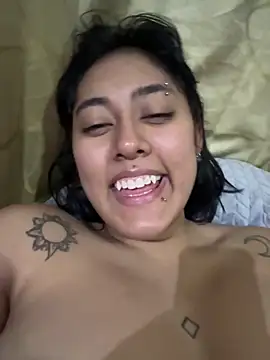 XXX chat uživo modela pawmistry