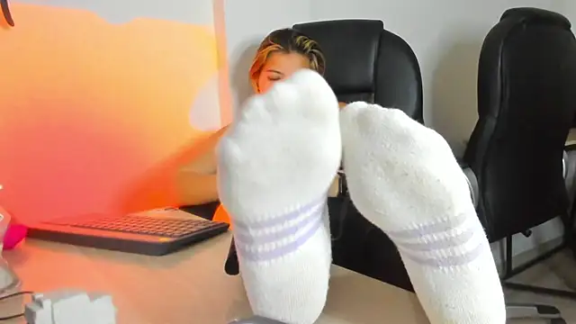 alma_fenix's Live XXX Chat