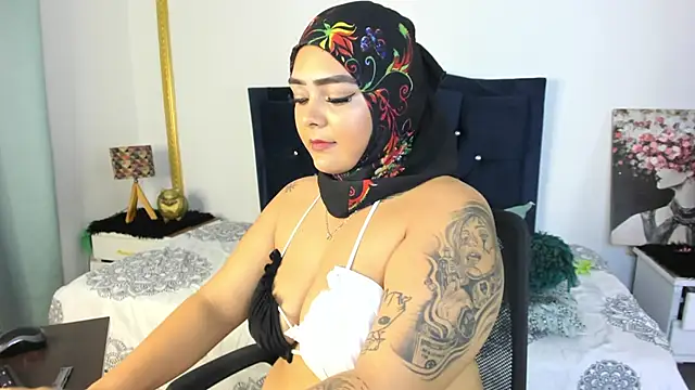 Inaya_Khalifa's Live XXX Chat