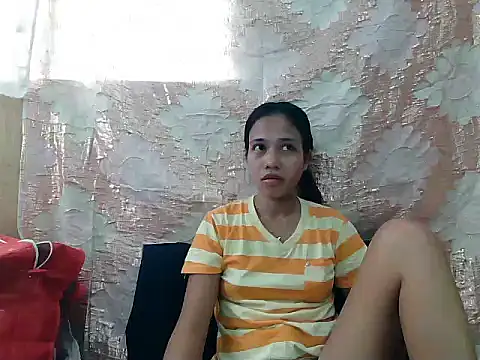 PinaySkinnyGirl live XXX chat