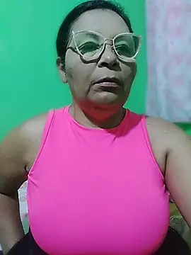 Amarantha25's Live XXX Chat