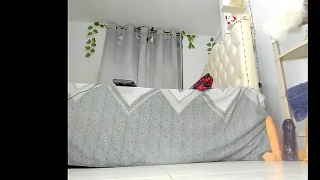 sweet_supreme: вебкам-шоу