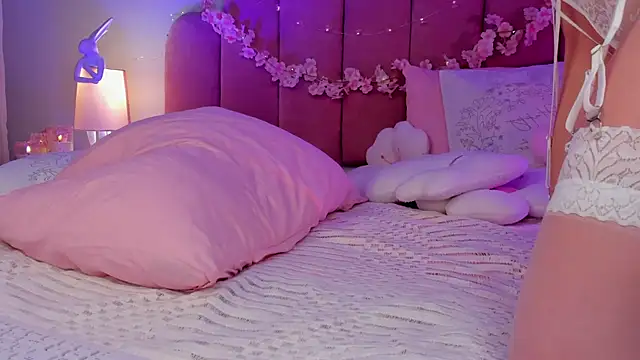 ElsaYoung's Live XXX Chat