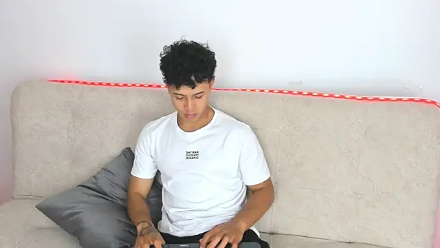 _Alex_Colton 在線直播表演