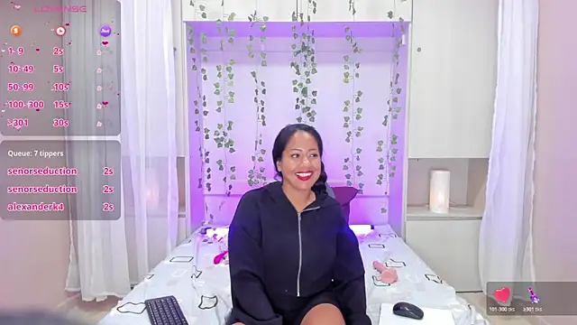 Živý XXX chat AllieBennet